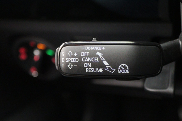 Seat Ibiza 1.0 TSI FR Business Intense Navigatie, Camera, Apple CarPlay, Climate, ACC, 17"