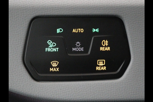 Volkswagen ID.3 First Plus 58 kWh | Stoel & stuurverwarming | Camera | Adaptive cruise | Sfeerverlichting | Carplay | Navigatie | Matrix LED | Parkeerhulp | Sfeerverlichting | Climate control