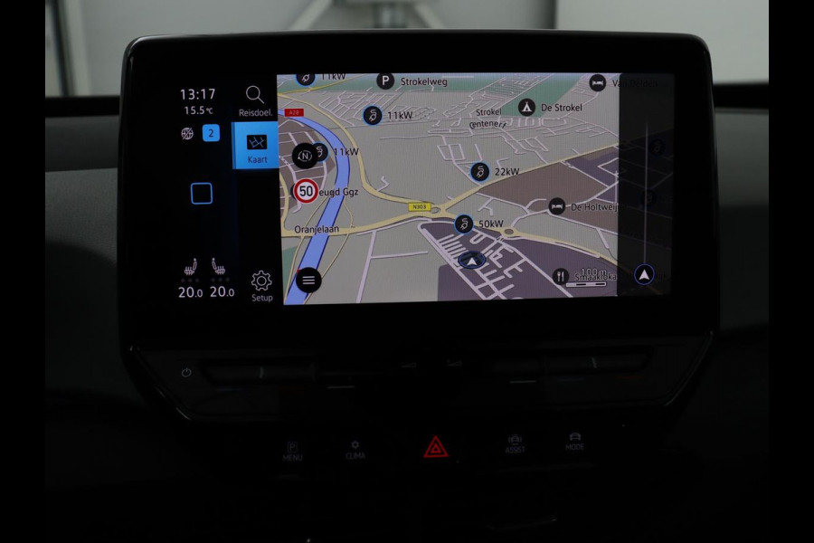 Volkswagen ID.3 First Plus 58 kWh | Stoel & stuurverwarming | Camera | Adaptive cruise | Sfeerverlichting | Carplay | Navigatie | Matrix LED | Parkeerhulp | Sfeerverlichting | Climate control