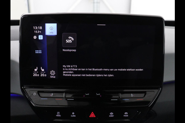 Volkswagen ID.3 First Plus 58 kWh | Stoel & stuurverwarming | Camera | Adaptive cruise | Sfeerverlichting | Carplay | Navigatie | Matrix LED | Parkeerhulp | Sfeerverlichting | Climate control