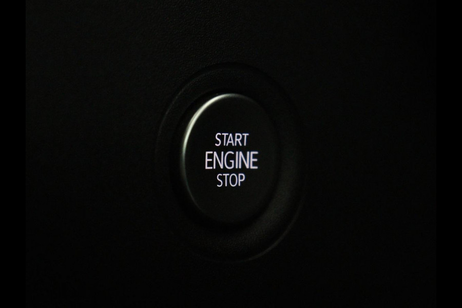 Volkswagen ID.3 First Plus 58 kWh | Stoel & stuurverwarming | Camera | Adaptive cruise | Sfeerverlichting | Carplay | Navigatie | Matrix LED | Parkeerhulp | Sfeerverlichting | Climate control