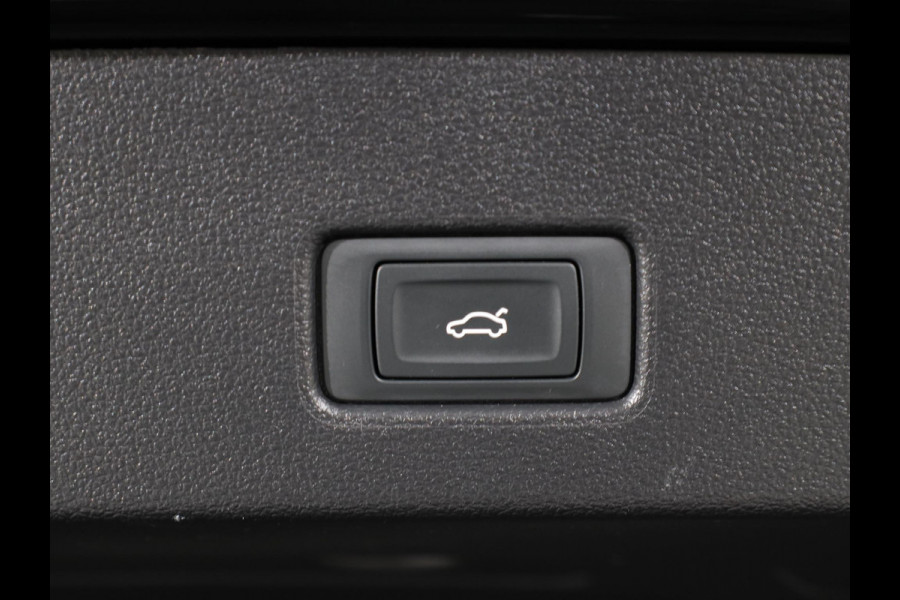 Audi A7 Sportback 50 TFSI e quattro Pro Line S 299 pk S-tronic | Navigatie | Parkeersensoren (Park assist) | Achteruitrijcamera | Adaptieve cruise control | Stoelverwarming | S-Line |