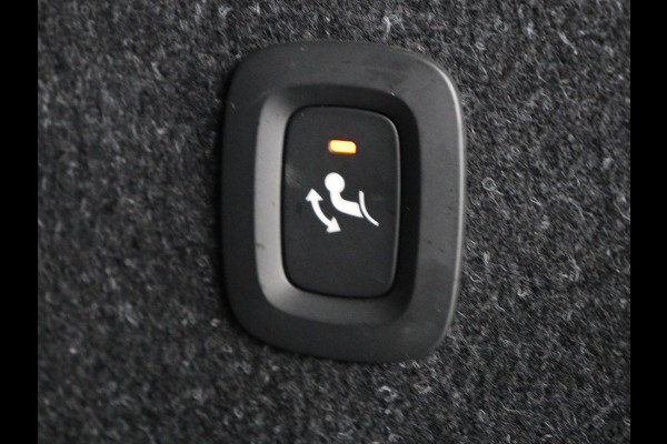 Volvo XC40 1.5 T4 Recharge Inscription Expression | Trekhaak | Camera | Carplay | Navigatie | Full LED | Keyless | Parkeerhulp | Cruise control | Climate control | PHEV | Plug In