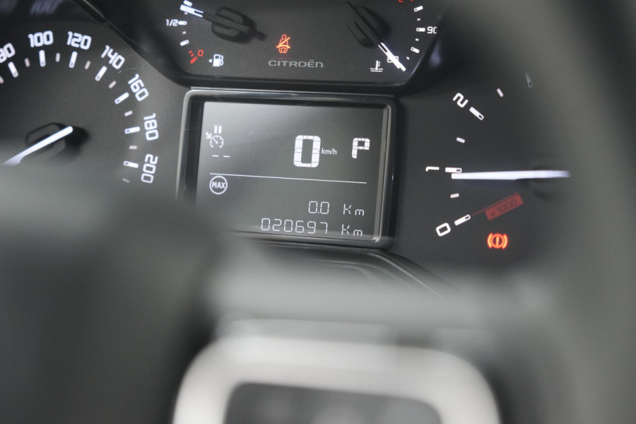 Citroën C3 PureTech 110 EAT6 Max | Camera | Parkeersensoren | Navigatie | Apple Carplay