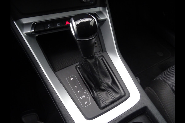 Audi Q3 35 TFSI Pro Line * CARPLAY * STOELVERW. * EYE CATCHER !!