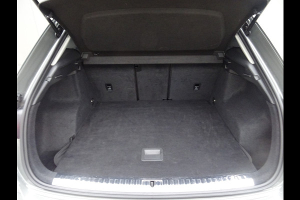 Audi Q3 35 TFSI Pro Line * CARPLAY * STOELVERW. * EYE CATCHER !!