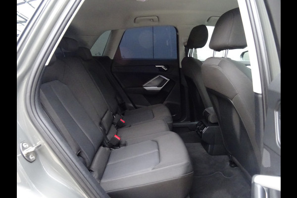 Audi Q3 35 TFSI Pro Line * CARPLAY * STOELVERW. * EYE CATCHER !!