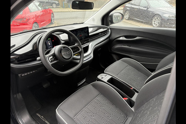 Fiat 500 Urban 42 kWh | 19.800 km! | 94,9% SOH | Carplay | Cruise Control | Climate Control |