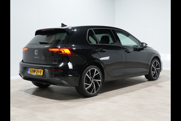 Volkswagen Golf 1.5 eTSI 115pk DSG Life Edition Navigatie Camera Acc Led Privacy glas 17"lm Digital Cockpit 240