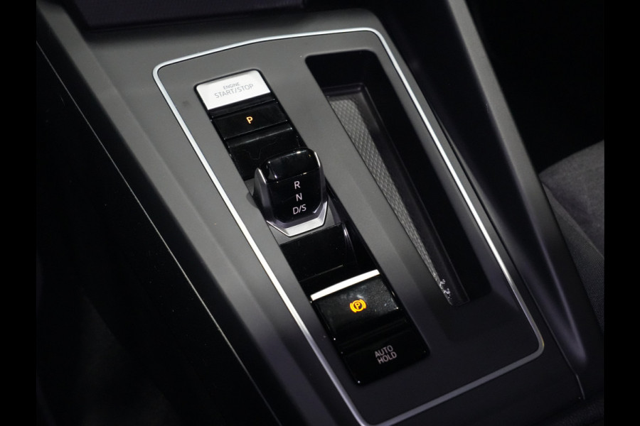 Volkswagen Golf 1.5 eTSI 115pk DSG Life Edition Navigatie Camera Acc Led Privacy glas 17"lm Digital Cockpit 240