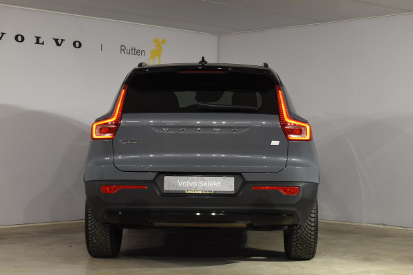 Volvo XC40 T4 211PK Automaat Recharge R-Design / Navigatie / Leren bekleding / Cruise control / Stuur- & Stoelverwarming / Elektrisch glazen panorama schuifdak / Trekhaak / Elektrische achterklep / Achteruitrijcamera / 20"