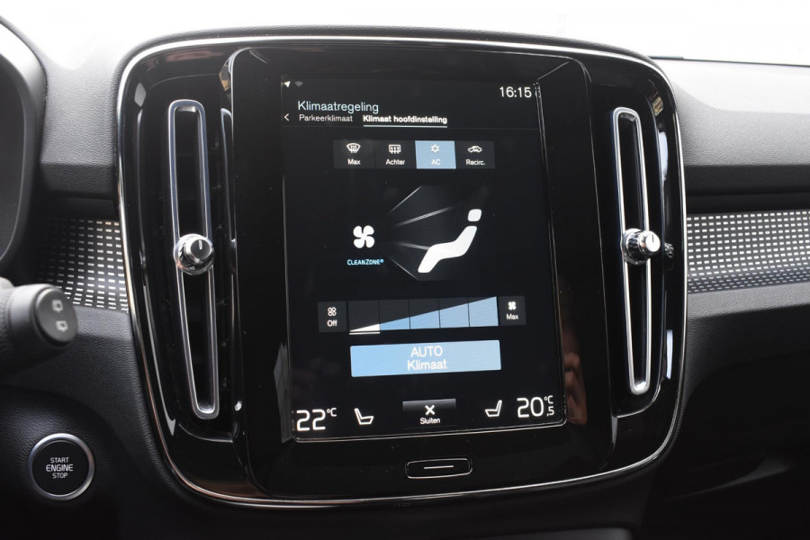 Volvo XC40 T4 211PK Automaat Recharge R-Design / Navigatie / Leren bekleding / Cruise control / Stuur- & Stoelverwarming / Elektrisch glazen panorama schuifdak / Trekhaak / Elektrische achterklep / Achteruitrijcamera / 20"