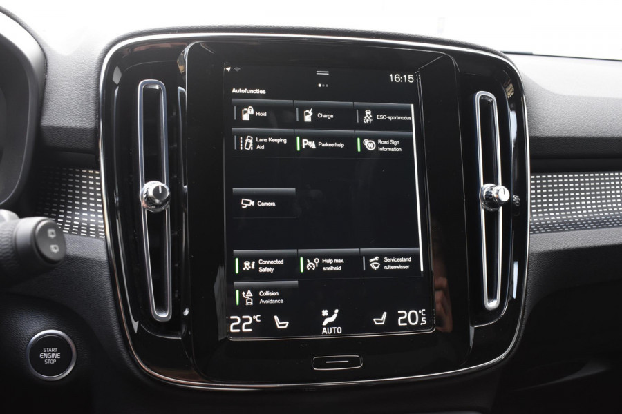 Volvo XC40 T4 211PK Automaat Recharge R-Design / Navigatie / Leren bekleding / Cruise control / Stuur- & Stoelverwarming / Elektrisch glazen panorama schuifdak / Trekhaak / Elektrische achterklep / Achteruitrijcamera / 20"