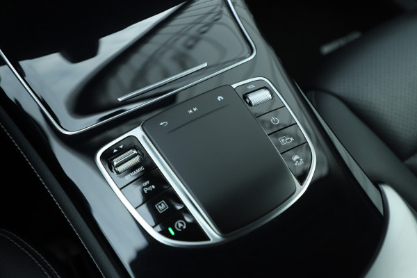Mercedes-Benz GLC 200 Business Solution | 199PK | Led | Stoelverwarming | Virtual-cockpit | Leder | Clima | Camera | NL-Auto | 2019.