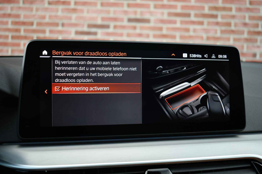 BMW 5 Serie 545e xDrive M-Sport Pano ACC HUD 20inch 360 Laser HiFi Adp-demping