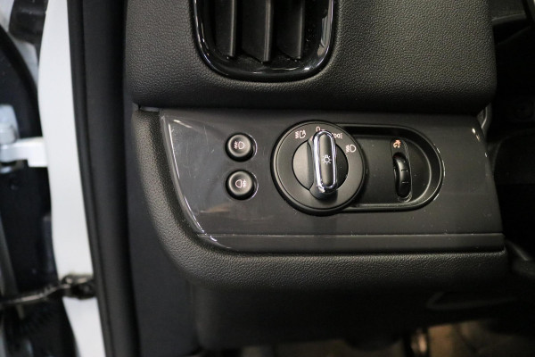 MINI Countryman 1.5 Cooper Business Edition | CarPlay | PDC | LED | NAVI | NAP | NL AUTO |
