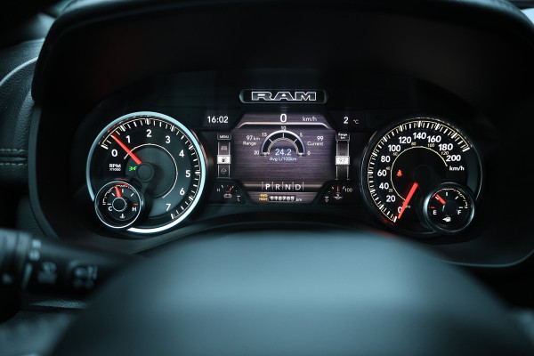 Dodge Ram 1500 5.7 V8 4x4 Crew Cab Laramie LUCHTVERING LEDBAR CARPLAY DIAMONDBACK '22