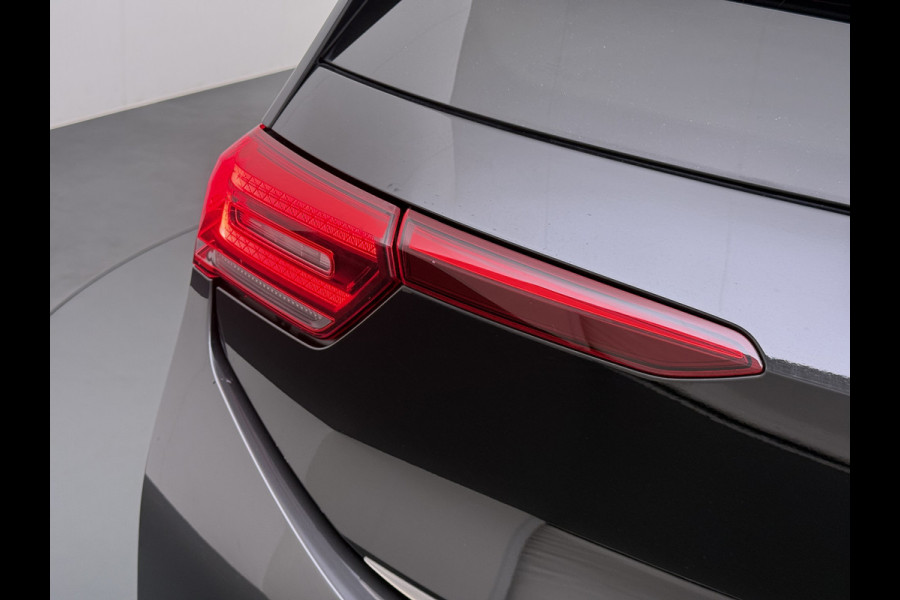 Volkswagen ID.3 First Max 58kWh Pano-dak Adap.Cruise Camera Elektr.Sport-Stoel+Verwarmd PDC Apple Carplay Android Ergo Active-Stoel Navi-Pro Ecc Lmv Privacy Glas Keyless Advanced Led-Achterlicht dynamisch Matrix Led Origineel Nederlandse Auto Zeer compleet Nieuwprijs €49.176,-