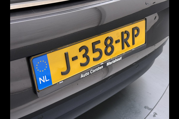 Volkswagen ID.3 First Max 58kWh Pano-dak Adap.Cruise Camera Elektr.Sport-Stoel+Verwarmd PDC Apple Carplay Android Ergo Active-Stoel Navi-Pro Ecc Lmv Privacy Glas Keyless Advanced Led-Achterlicht dynamisch Matrix Led Origineel Nederlandse Auto Zeer compleet Nieuwprijs €49.176,-