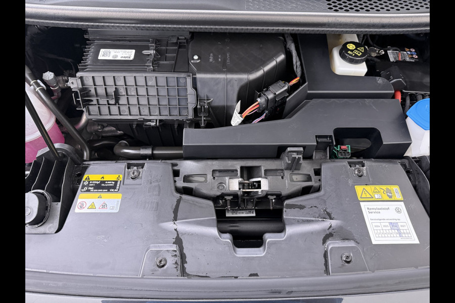 Volkswagen ID.3 First Max 58kWh Pano-dak Adap.Cruise Camera Elektr.Sport-Stoel+Verwarmd PDC Apple Carplay Android Ergo Active-Stoel Navi-Pro Ecc Lmv Privacy Glas Keyless Advanced Led-Achterlicht dynamisch Matrix Led Origineel Nederlandse Auto Zeer compleet Nieuwprijs €49.176,-