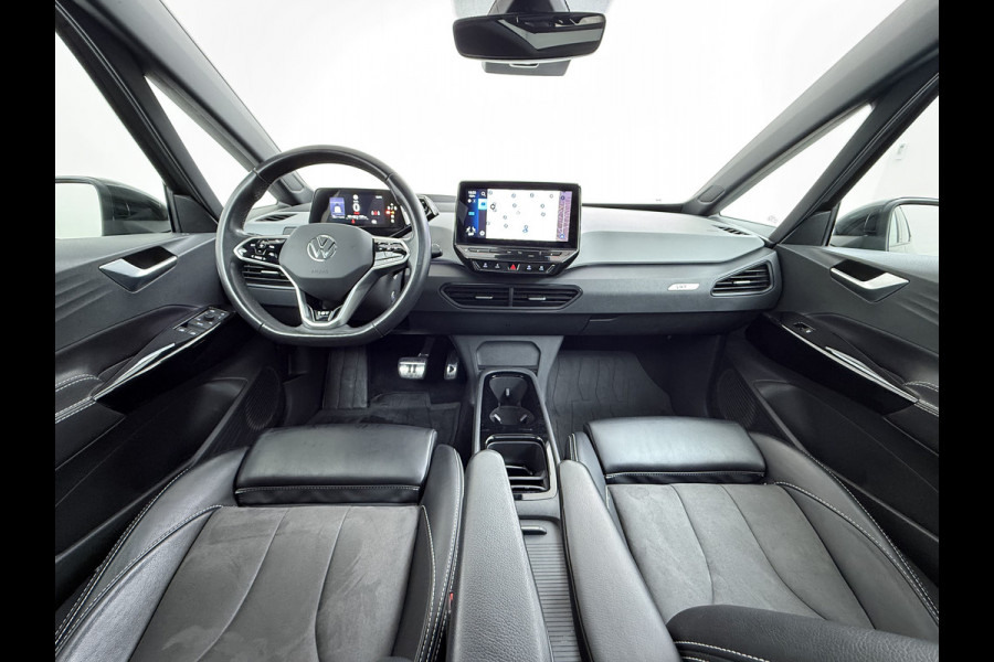 Volkswagen ID.3 First Max 58kWh Pano-dak Adap.Cruise Camera Elektr.Sport-Stoel+Verwarmd PDC Apple Carplay Android Ergo Active-Stoel Navi-Pro Ecc Lmv Privacy Glas Keyless Advanced Led-Achterlicht dynamisch Matrix Led Origineel Nederlandse Auto Zeer compleet Nieuwprijs €49.176,-