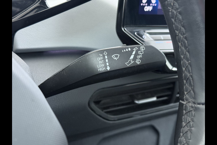 Volkswagen ID.3 First Max 58kWh Pano-dak Adap.Cruise Camera Elektr.Sport-Stoel+Verwarmd PDC Apple Carplay Android Ergo Active-Stoel Navi-Pro Ecc Lmv Privacy Glas Keyless Advanced Led-Achterlicht dynamisch Matrix Led Origineel Nederlandse Auto Zeer compleet Nieuwprijs €49.176,-