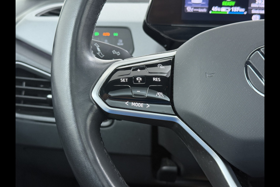 Volkswagen ID.3 First Max 58kWh Pano-dak Adap.Cruise Camera Elektr.Sport-Stoel+Verwarmd PDC Apple Carplay Android Ergo Active-Stoel Navi-Pro Ecc Lmv Privacy Glas Keyless Advanced Led-Achterlicht dynamisch Matrix Led Origineel Nederlandse Auto Zeer compleet Nieuwprijs €49.176,-