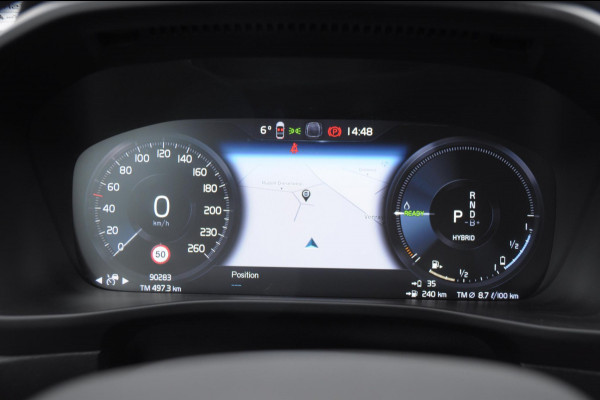 Volvo XC40 T4 211PK Automaat Inscription Expression Adaptieve cruise control / Elektrische achterklep / keyless entry / parkeersensoren met camera / Apple carplay / Bluetooth / Elektrische stoelen met geheugen