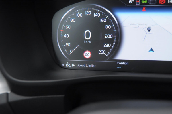 Volvo XC40 T4 211PK Automaat Inscription Expression Adaptieve cruise control / Elektrische achterklep / keyless entry / parkeersensoren met camera / Apple carplay / Bluetooth / Elektrische stoelen met geheugen