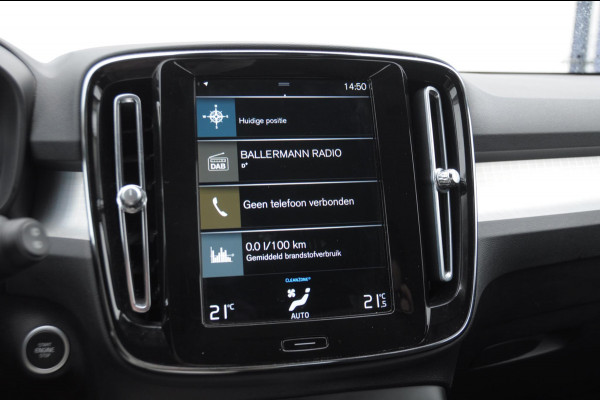 Volvo XC40 T4 211PK Automaat Inscription Expression Adaptieve cruise control / Elektrische achterklep / keyless entry / parkeersensoren met camera / Apple carplay / Bluetooth / Elektrische stoelen met geheugen