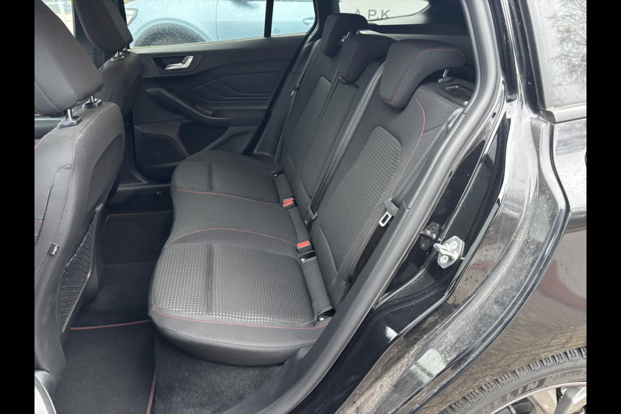 Ford FOCUS Wagon 1.0 EcoBoost Hybrid ST Line X 125pk  | Adaptieve Cruise | Winter Pack | 35.000 km! | SYNC 4 |B&O Audio |
