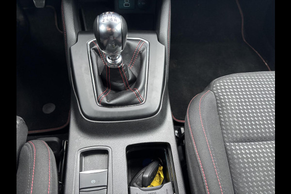 Ford FOCUS Wagon 1.0 EcoBoost Hybrid ST Line X 125pk  | Adaptieve Cruise | Winter Pack | 35.000 km! | SYNC 4 |B&O Audio |