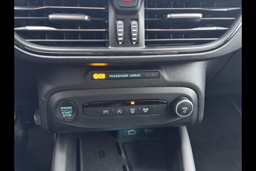 Ford FOCUS Wagon 1.0 EcoBoost Hybrid ST Line X 125pk  | Adaptieve Cruise | Winter Pack | 35.000 km! | SYNC 4 |B&O Audio |