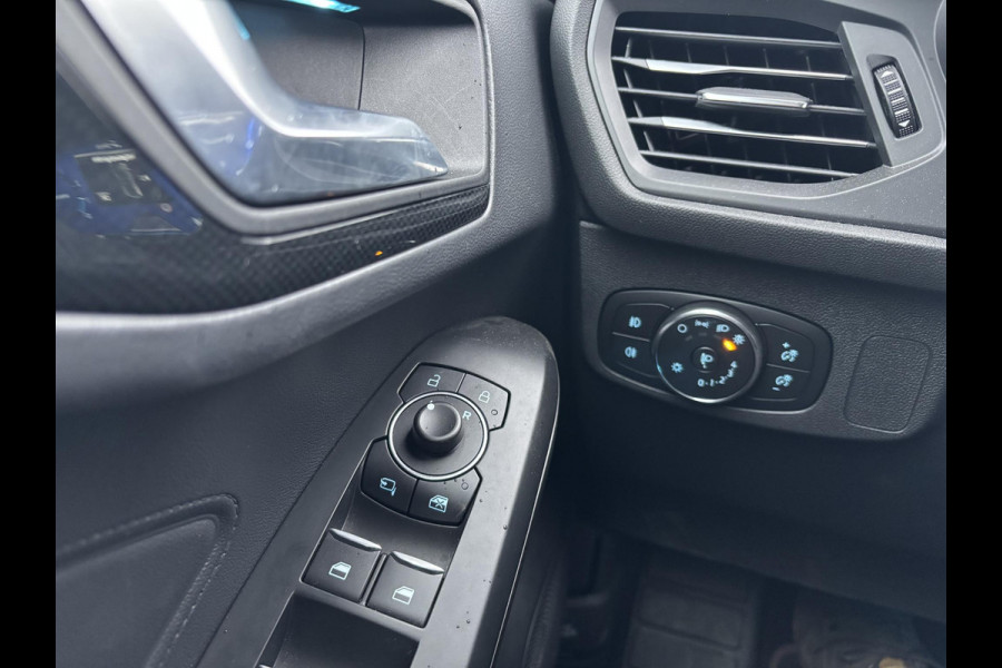 Ford FOCUS Wagon 1.0 EcoBoost Hybrid ST Line X 125pk  | Adaptieve Cruise | Winter Pack | 35.000 km! | SYNC 4 |B&O Audio |