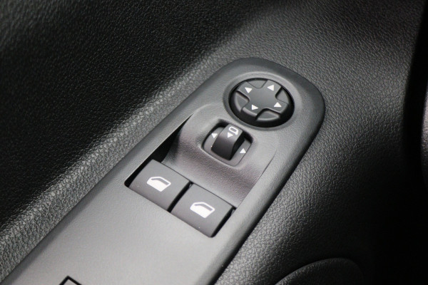 Peugeot e-Partner 136 L1 50 kWh Camera, Apple Carplay, Cruise, DAB, Airco, Sidebars