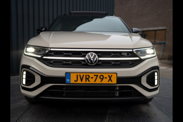 Volkswagen T-Roc 1.5 TSI R-Line Business | Trekhaak afnb. | Panodak | Keyless | Elk. A-klep | Side Assist | IQ Light | Prijs Rijklaar!!