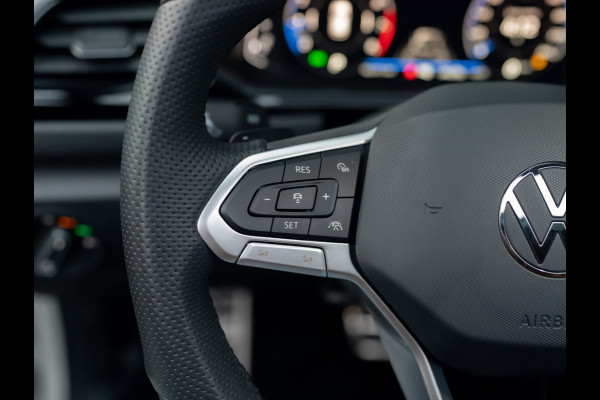 Volkswagen T-Roc 1.5 TSI R-Line Business | Trekhaak afnb. | Panodak | Keyless | Elk. A-klep | Side Assist | IQ Light | Prijs Rijklaar!!