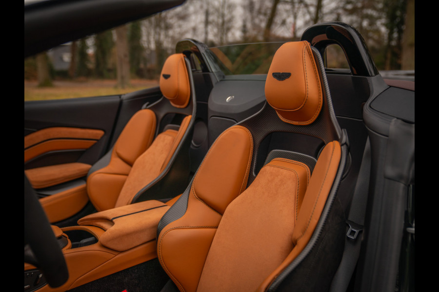 Aston Martin V12 Vantage Roadster | Nr. 211/249 | Pentland Green by Q | Briljant!