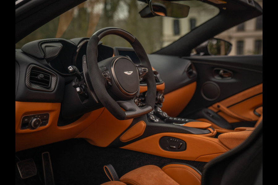 Aston Martin V12 Vantage Roadster | Nr. 211/249 | Pentland Green by Q | Briljant!