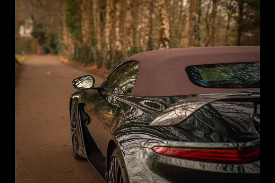Aston Martin V12 Vantage Roadster | Nr. 211/249 | Pentland Green by Q | Briljant!