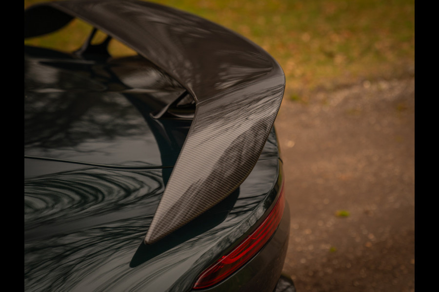 Aston Martin V12 Vantage Roadster | Nr. 211/249 | Pentland Green by Q | Briljant!