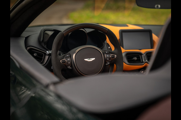 Aston Martin V12 Vantage Roadster | Nr. 211/249 | Pentland Green by Q | Briljant!