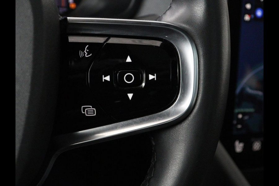 Polestar 2 Long Range Dual Motor Launch Edition 78kWh | Panoramadak | Trekhaak | 360 Camera | Achterbankverwarming | Adaptive cruise | Carplay | Camera | Stoelverwarming | Keyless