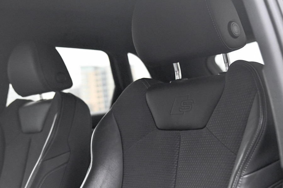 Audi Q3 45 TFSI e S edition. ACC, Stuurverw, Keyless, Matrix, Camera, 20'', CarPlay!