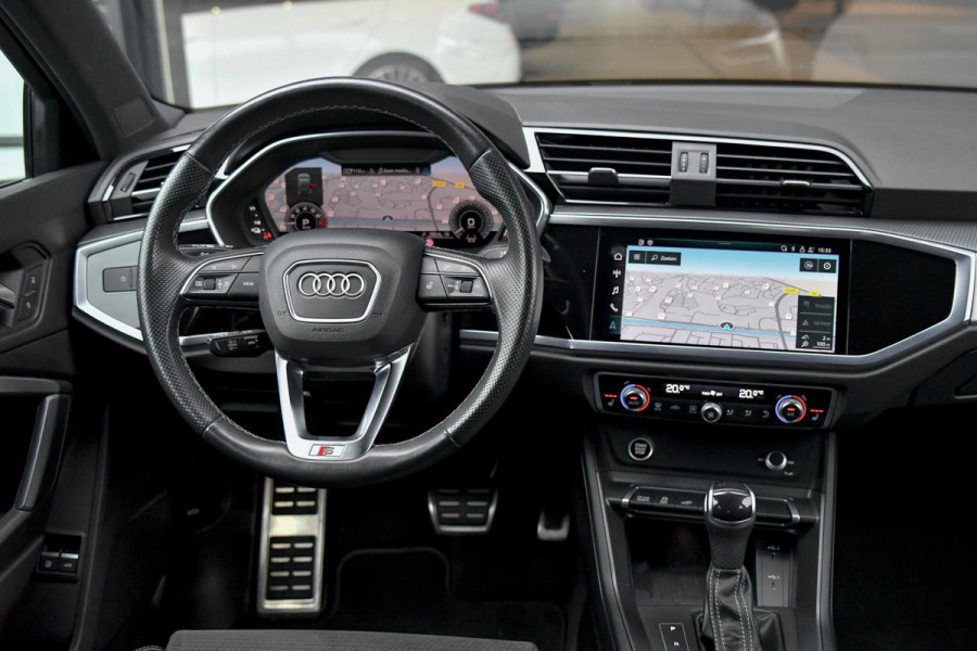 Audi Q3 45 TFSI e S edition. ACC, Stuurverw, Keyless, Matrix, Camera, 20'', CarPlay!