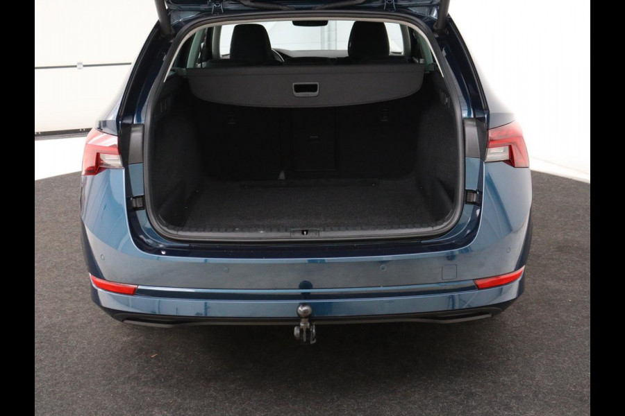 Škoda Octavia 1.0 e-TSI Business Edition Plus | Trekhaak | Stoelverwarming | Adaptive cruise | Camera | Carplay | Navigatie | 18'' | Side Assist | Keyless | Full LED