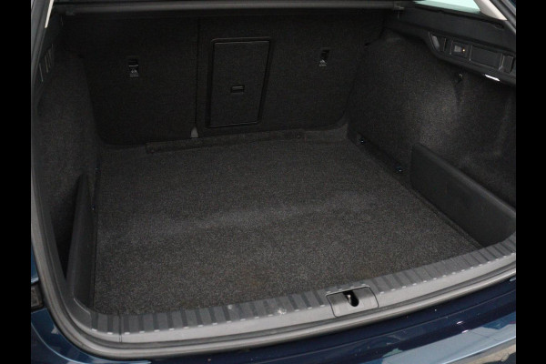 Škoda Octavia 1.0 e-TSI Business Edition Plus | Trekhaak | Stoelverwarming | Adaptive cruise | Camera | Carplay | Navigatie | 18'' | Side Assist | Keyless | Full LED