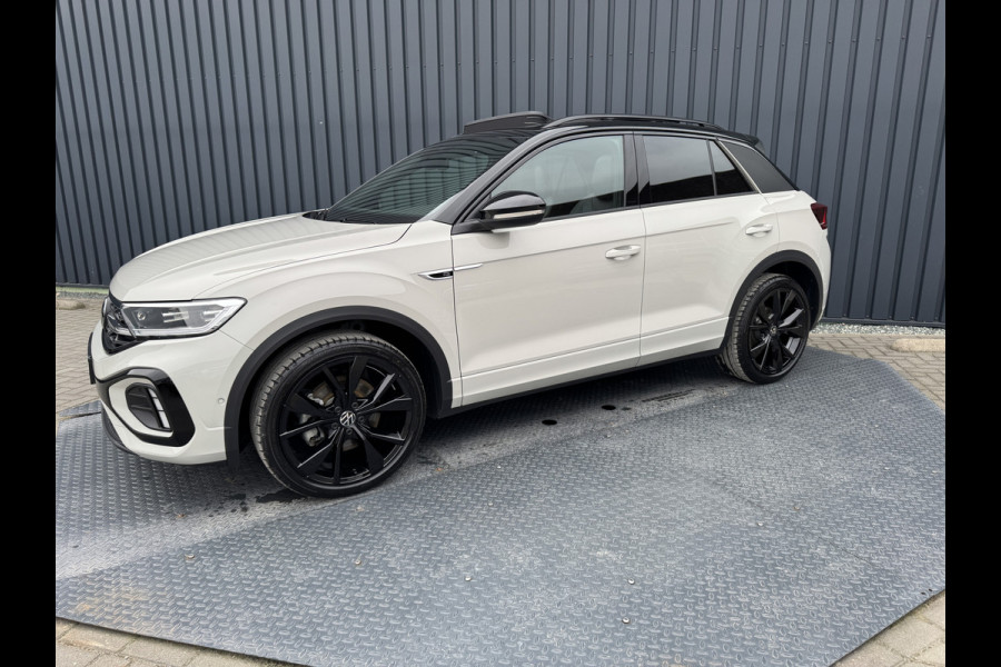 Volkswagen T-Roc 1.5 TSI R-Line Business | Trekhaak afnb. | Panodak | Keyless | Elk. A-klep | Side Assist | IQ Light | Prijs Rijklaar!!