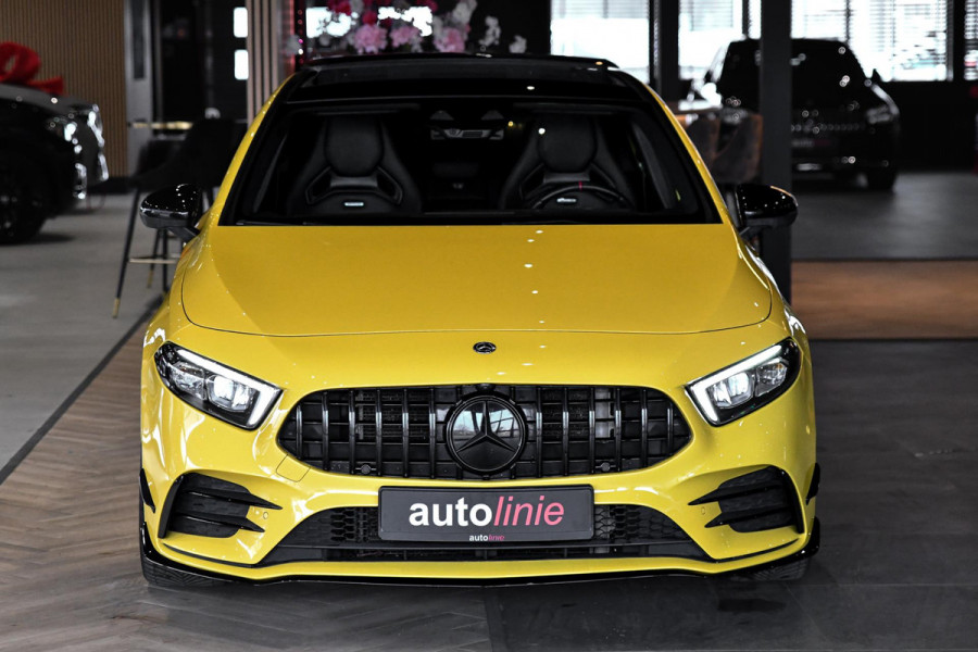Mercedes-Benz A-Klasse AMG 35 4MATIC Edition 1 Aero. Schaal, Pano, Perf stuur, Keyless, Camera, Dodeh, CarPlay, Sfeer!