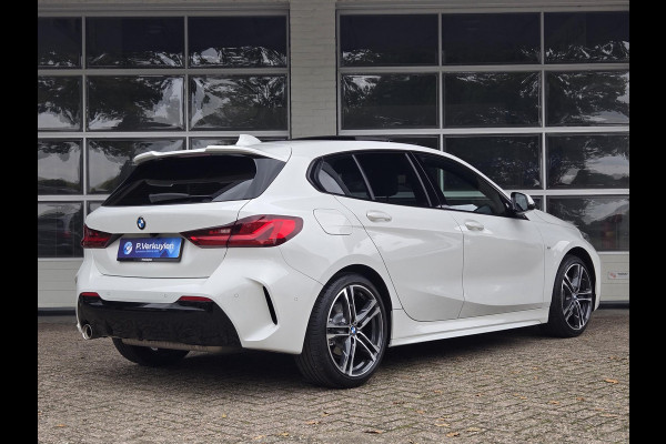 BMW 1-serie 118i High M SPORT | PANORAMA | CAMERA | LEDER | SPORTSTOELEN | 18 INCH LM VELGEN | TREKHAAK |